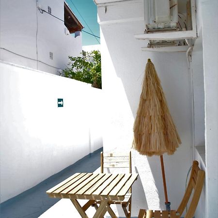 Jacaranda Apartments & Studios Es Canar  Exterior photo
