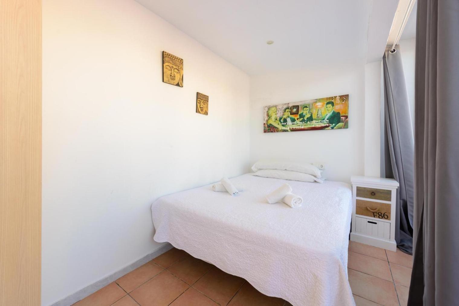 Jacaranda Apartments & Studios Es Canar  Room photo