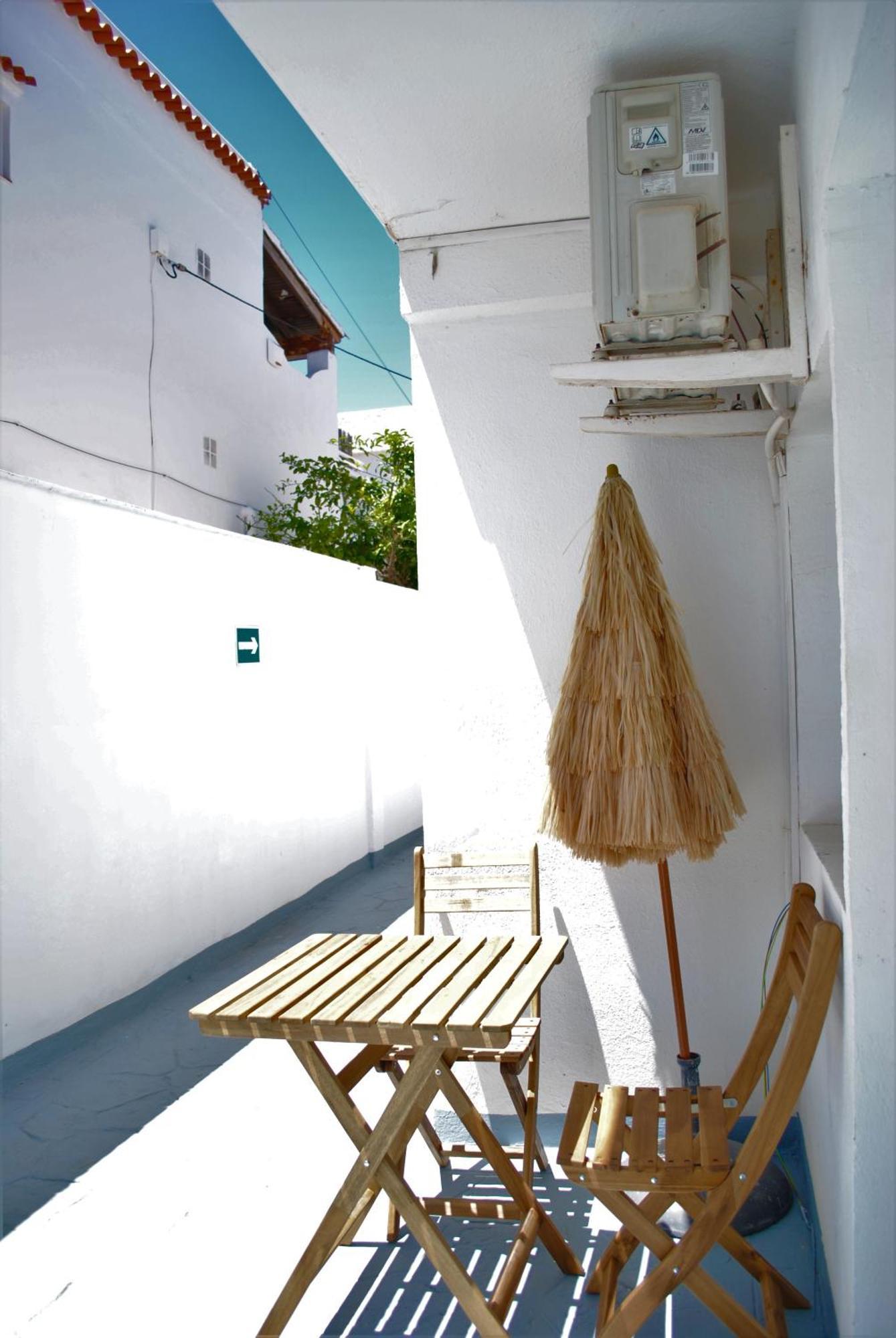 Jacaranda Apartments & Studios Es Canar  Exterior photo